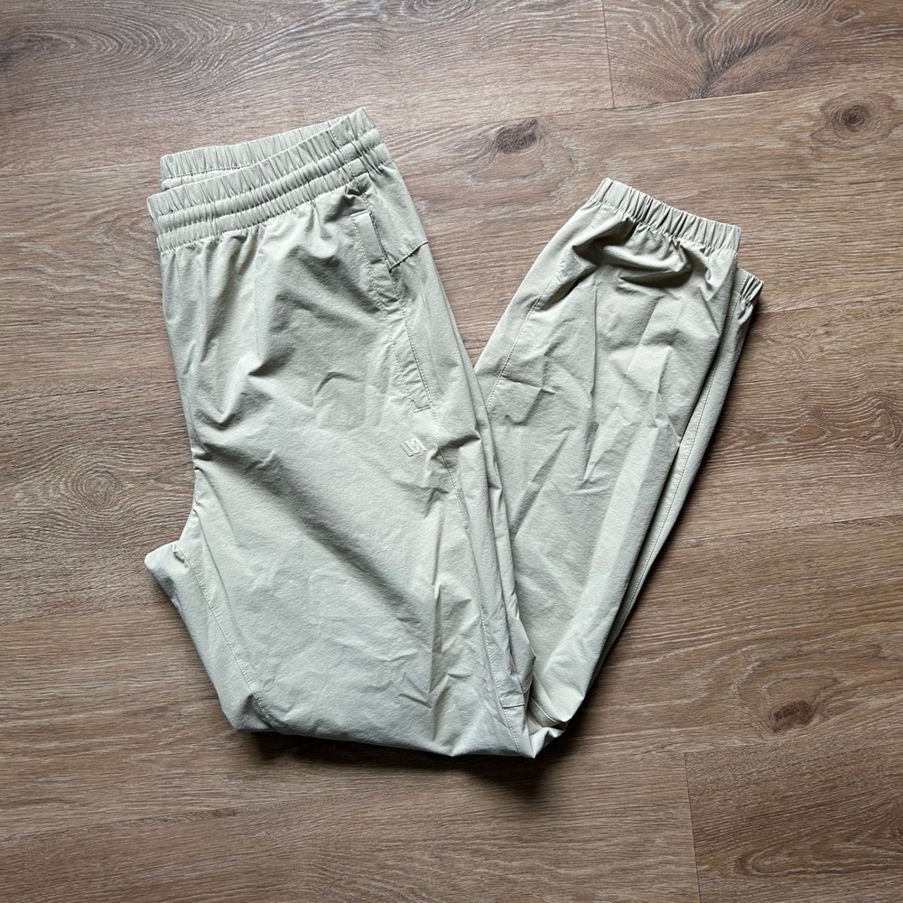 VRST Mens Limitless Jogger Pants Tan Khaki Elastic Waist Zipper Pocket 30x26.5
